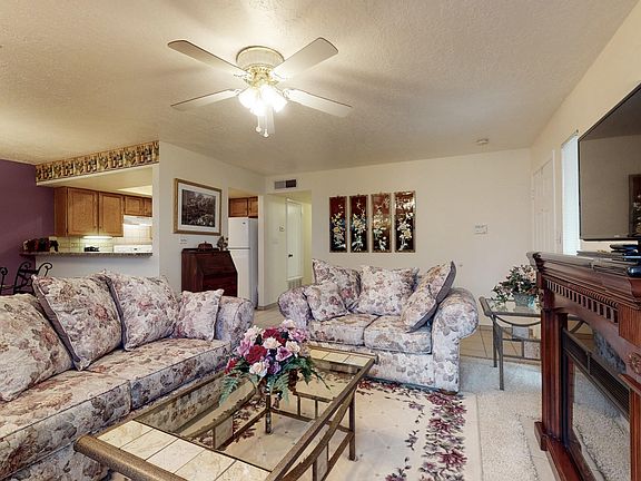3rd image of 5963 McKinney Dr NE