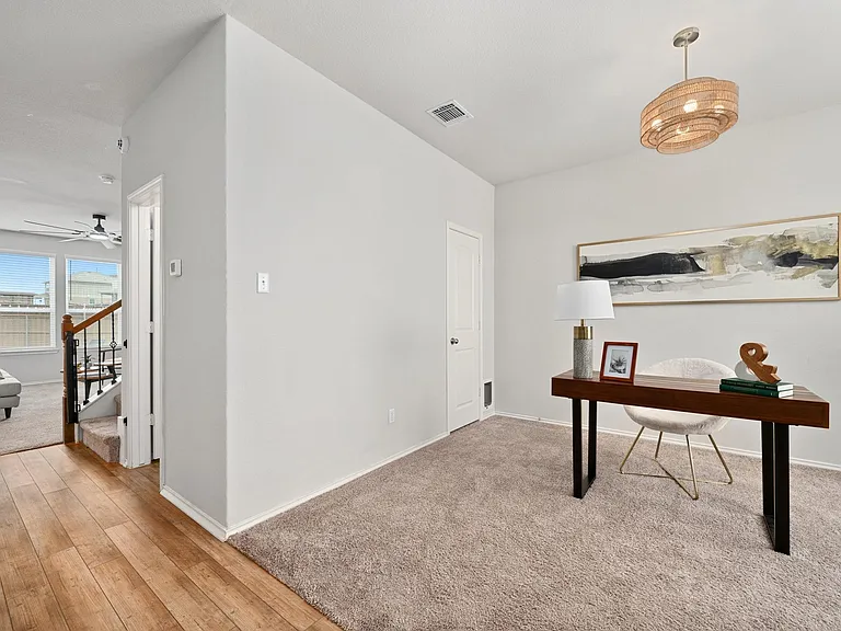 129 Purple Heart Dr — Photo 5