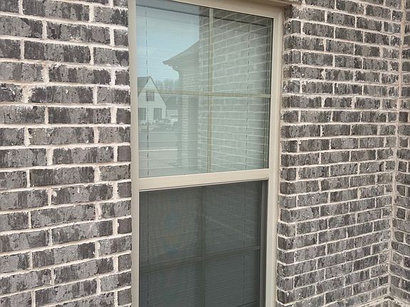 4th image of 5473 Glenstone Cv