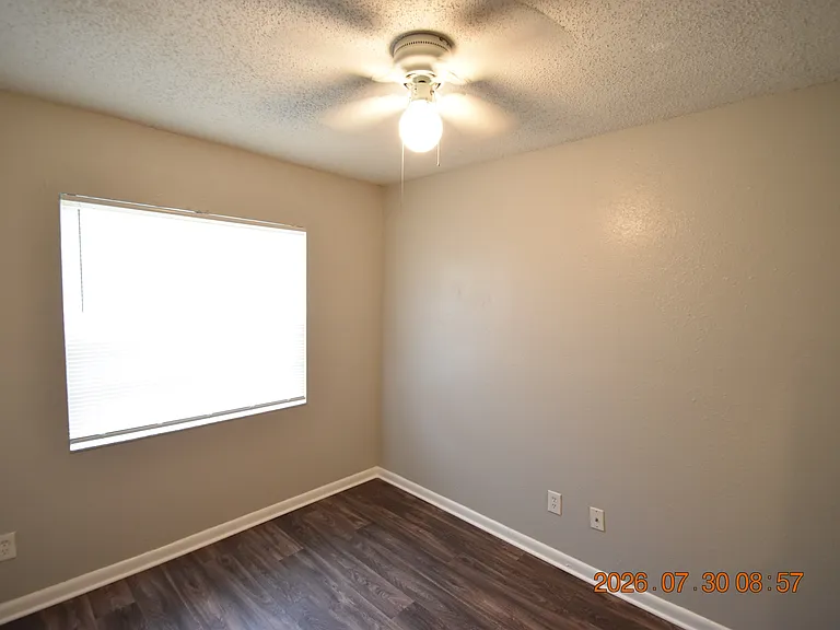 12203 N 9th St — Photo 26