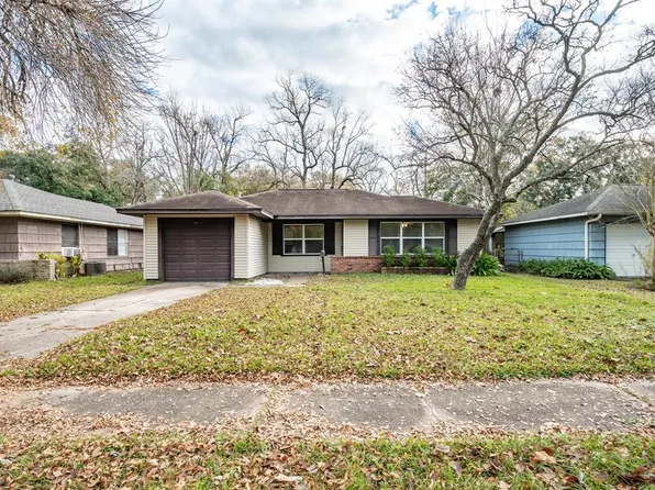 325 Linda St, Deer Park, TX 77536