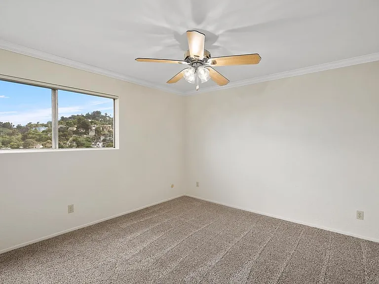2266 Cazador Dr #17 — Photo 10