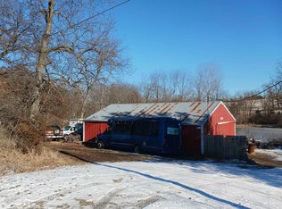 1007 Pleasant Plain Rd, Fairfield, IA 52556