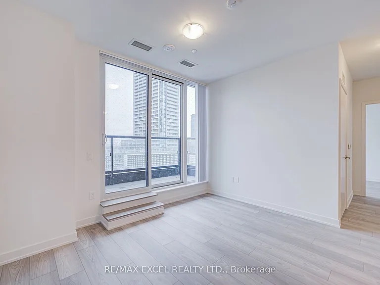 5858 Yonge St #1011 — Photo 20