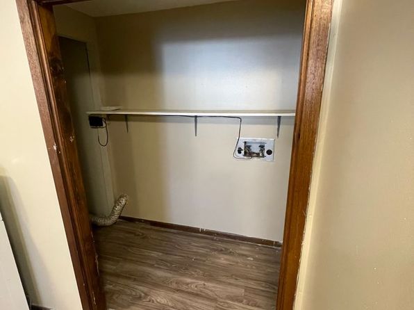601 W Court, 101-103 S Sumner, 601 W Court St #103, Beatrice, NE 68310