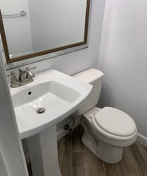 1826 Mountain Dr — Photo 2