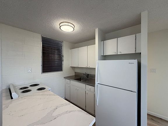 5th image of 1623 Alapai St #201
