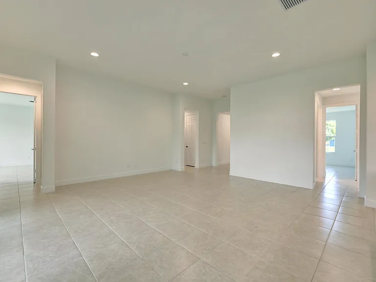 2466 SE Robin Cir — Photo 11
