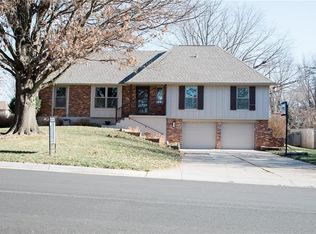 501 S Sunset Ln, Raymore, MO 64083