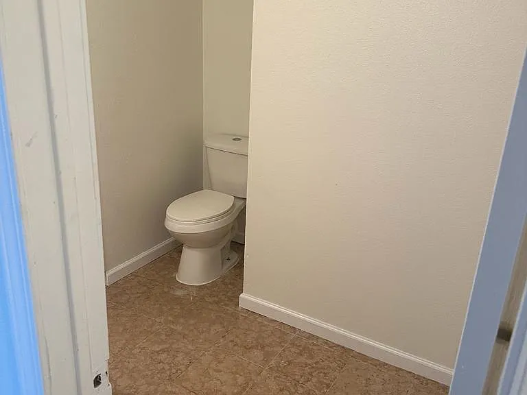 351 Witt Rd — Photo 20