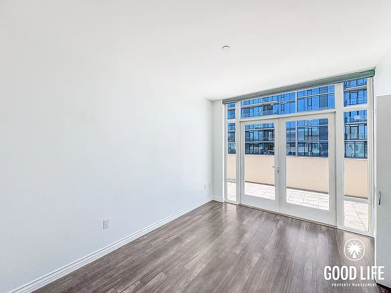 875 G St #804 — Photo 11