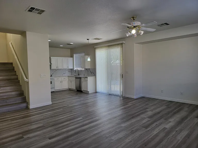 7176 Cressida Ct — Photo 8