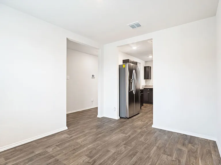 2526 Wentwood Run — Photo 6