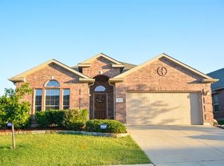 501 Baverton Ln, Haslet, TX 76052