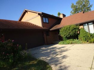 831 Glensdel Dr, Dayton, OH 45417