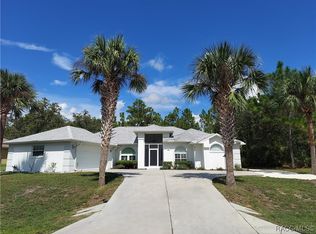 77 Vinca St, Homosassa, FL 34446