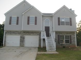 215 Autumn Ridge Dr, Griffin, GA 30224