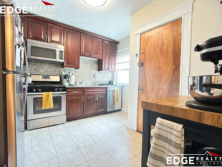 1500 Commonwealth Ave #2F — Photo 4