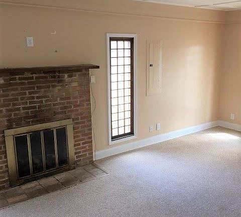 4th image of 2624 Mimosa Ln
