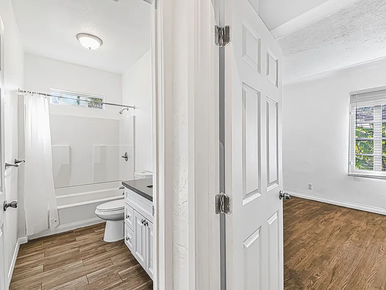 1503 S. Shenandoah St. — Photo 17