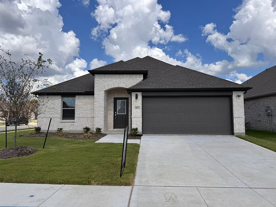 1012 Rosemary Hill Dr
