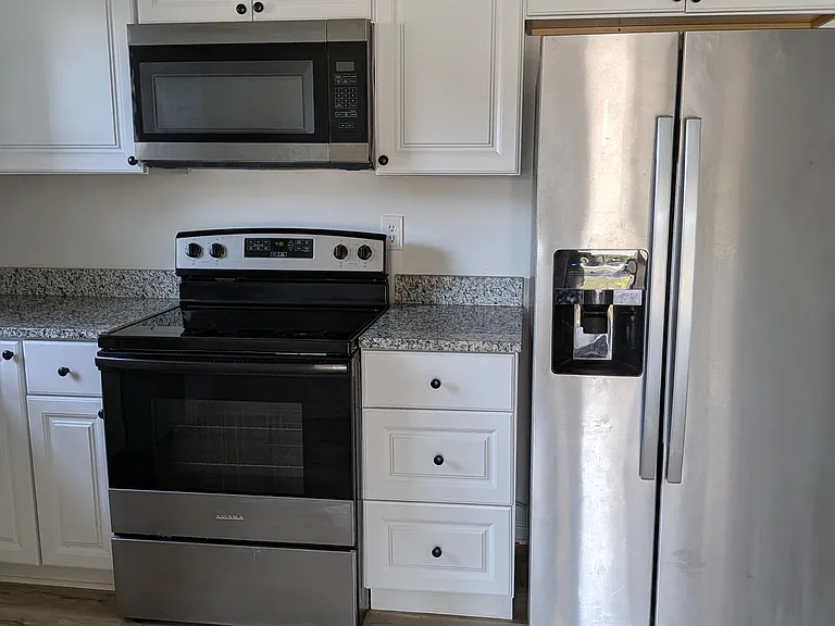 3910 Overland Cir — Photo 3