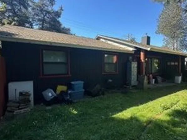 15856 SW Sunset Ct, Sherwood, OR 97140