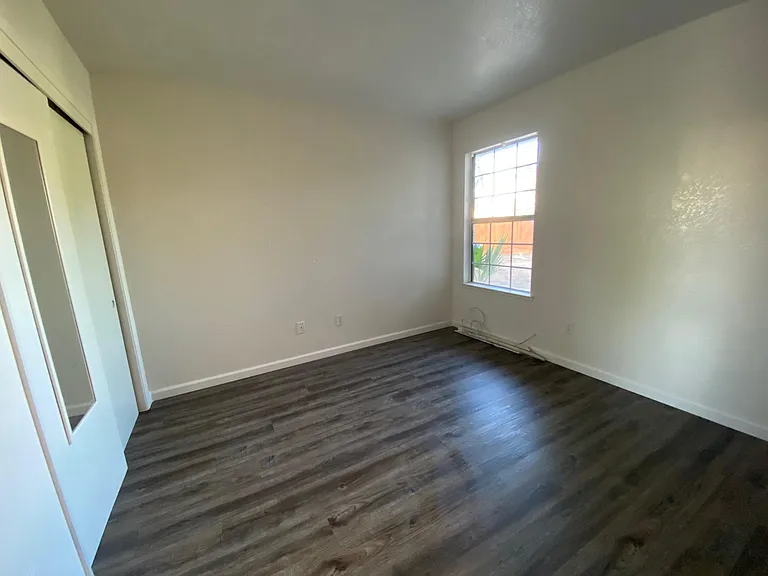574 Shawn Vines Ave — Photo 18