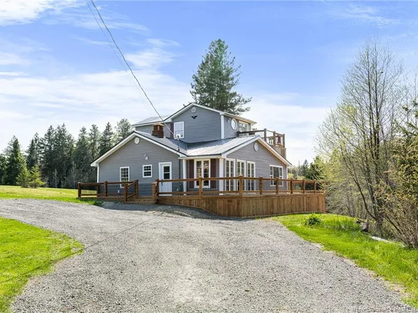 914 Murray Rd, Dundas, NB E4R 2V3