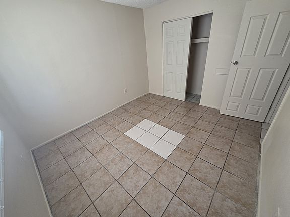 4th image of 2860 E Roeser Rd APT 1