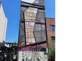 241 Grand St, Brooklyn, NY 11211
