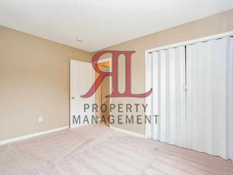 1640 Butterfly Ct — Photo 12