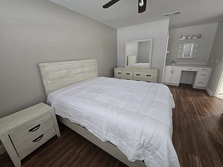 7703 Sumter Ct — Photo 6