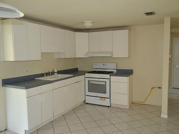 3rd image of 1109 Melonwood Ave