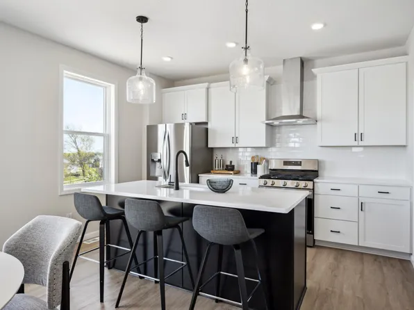 4837 Baker Reserve Ln, Maple Plain, MN 55359