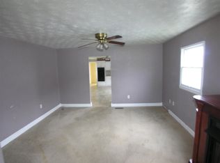 922 Walnut St, Kenova, WV 25530