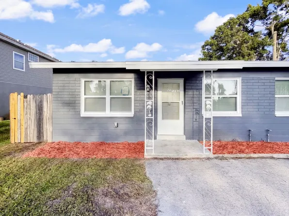 2720 57th St S, Gulfport, FL