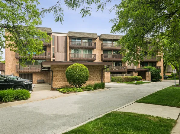 1817 Tanglewood Dr Unit 3A, Glenview, IL 60025