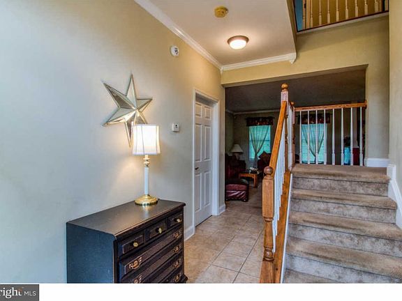 4th image of 84 S High Meadow Dr