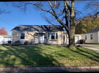 1205 W Crestwood Dr, Peoria, IL 61614