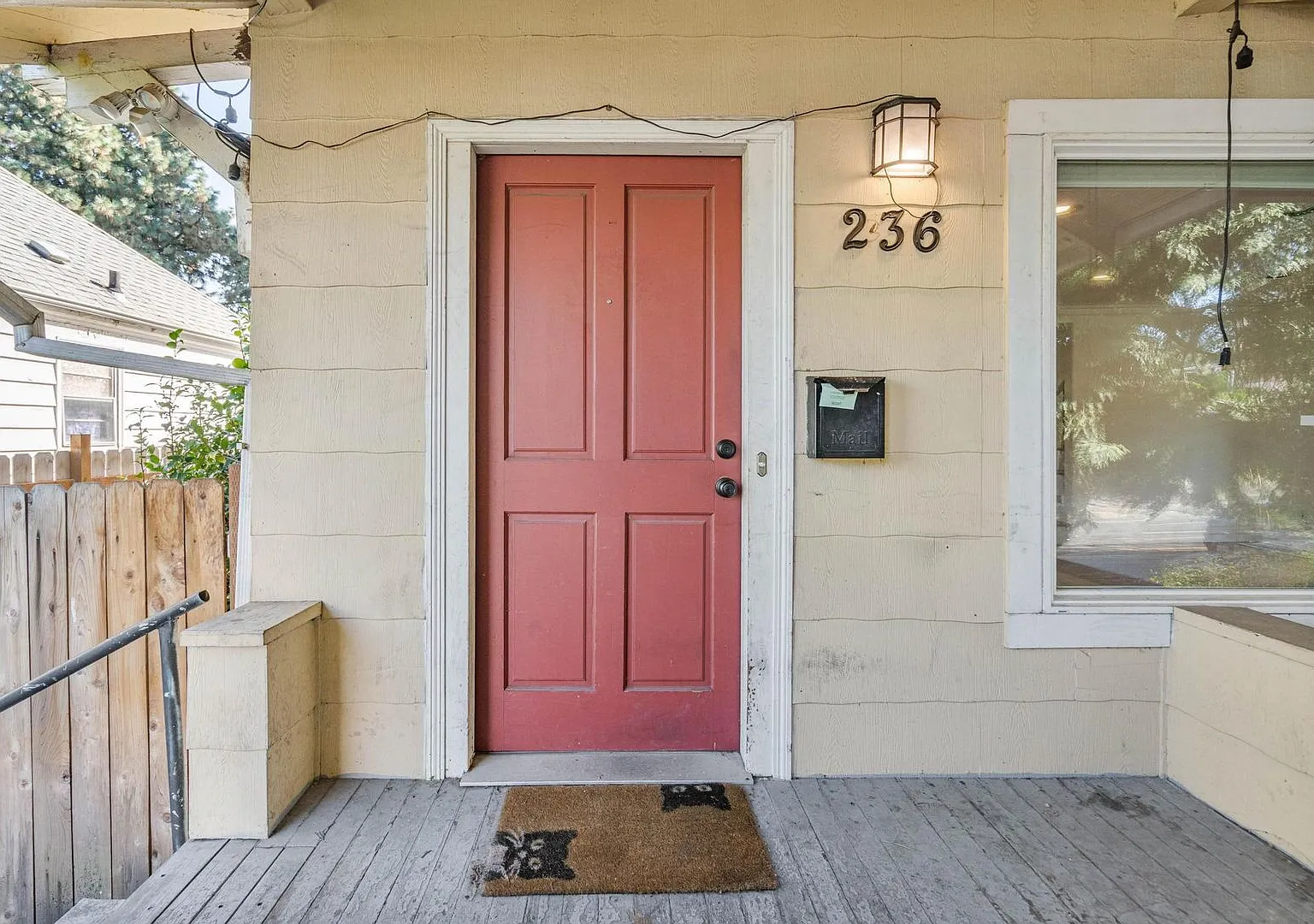 Charming 4-bdrm/2.5-bath Craftsman in Piedmont. Fireplace, AC, fenced backyard, garage, great loc... — Photo 4