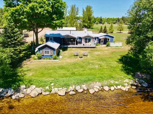 17415 W Walker St, Curtis, MI 49820