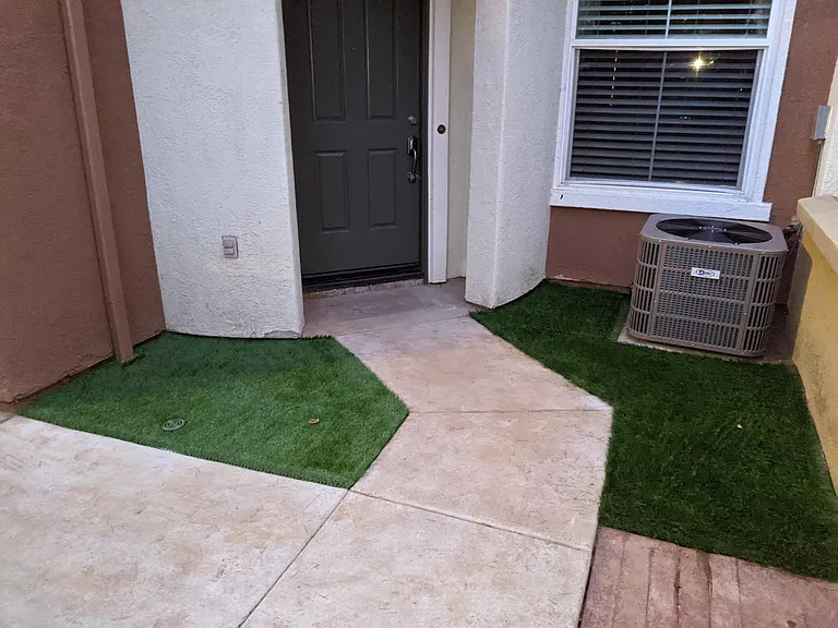 1152 Goddard St — Photo 17