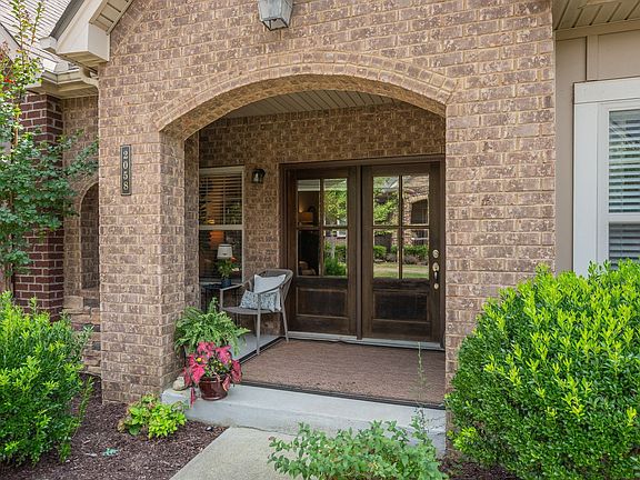 4th image of 2058 Moultrie Cir