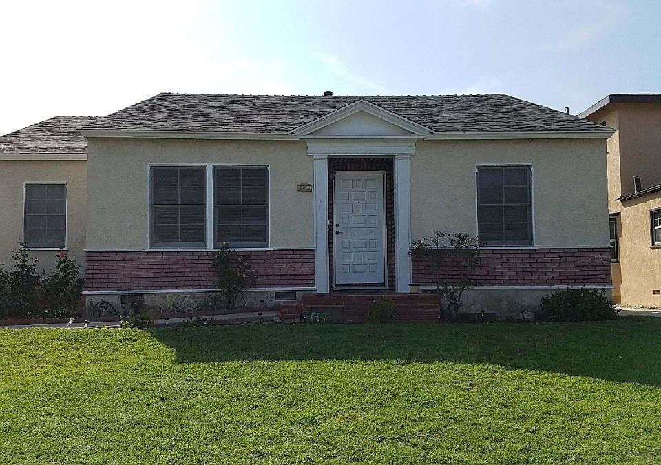 1st image of 7919 Bleriot Ave