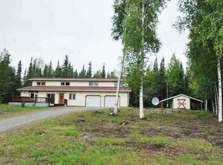 1075 Ellesmere Dr, Fairbanks, AK 99709