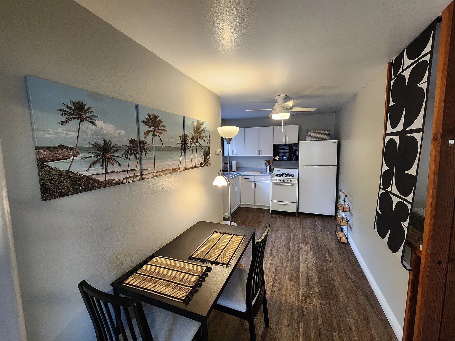 5005 Cottage — Photo 3