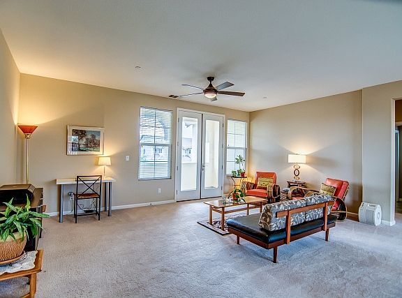 5th image of 8249 Hopewell Dr