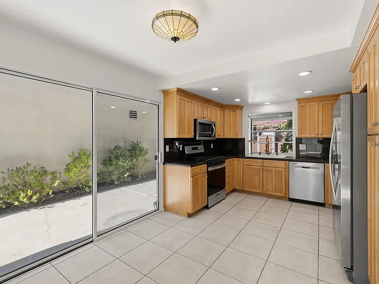 5658 Slicers Cir — Photo 14