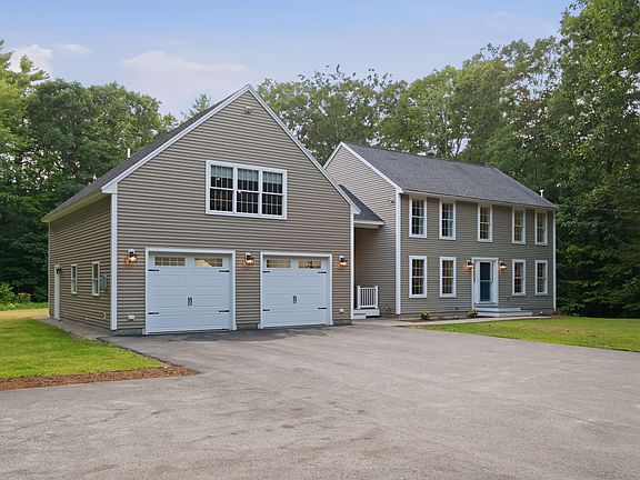 3rd image of 12 Deer Run Lane